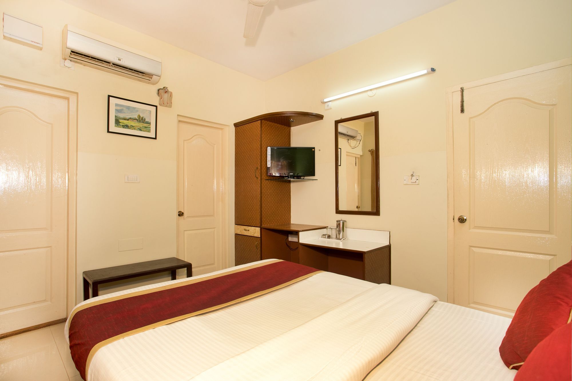 Oyo 10478 Raj Residency Hotel Bangalore Exterior photo